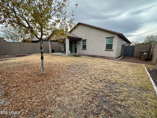 Building Photo - 14939 S 180th Ave