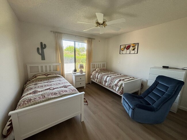 Building Photo - Lovely 3 bedroom 2 bath home in the grass in Leisure World a 45+ Active Adult Resort Community. M...