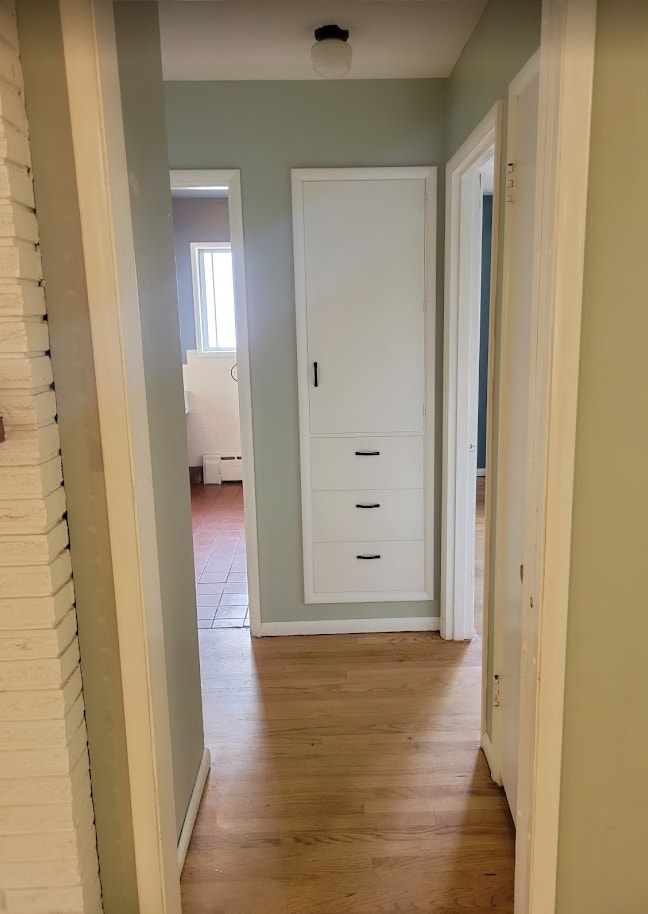 Hallway with closet - 5252 NE 49th Ave