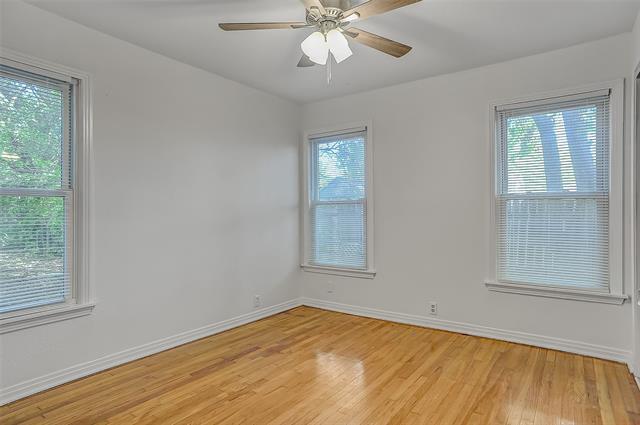Building Photo - 411 W Taylor St