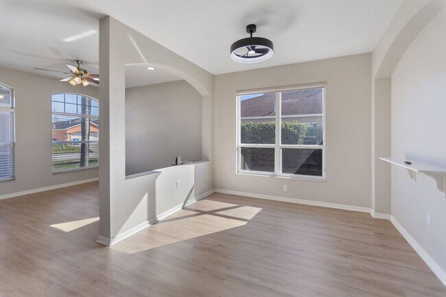 Building Photo - 29704 Eagle Station Dr