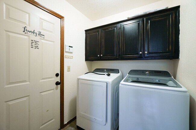 Building Photo - Comfortable Living in Edmond – 3BR with Prime Convenience