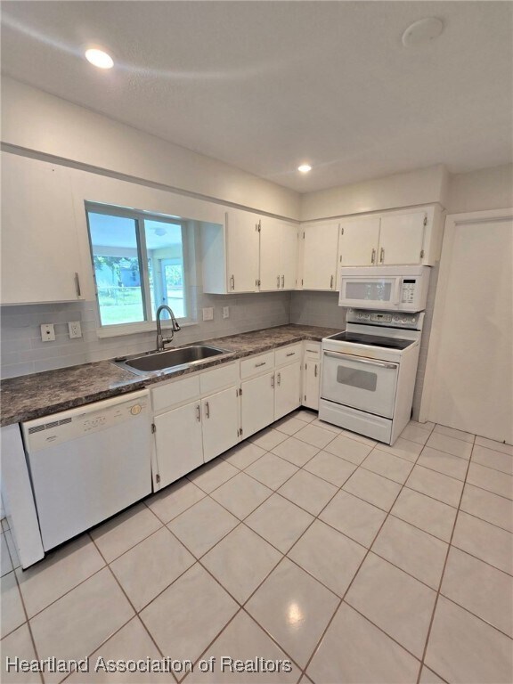 Building Photo - 2717 Queenswood Dr