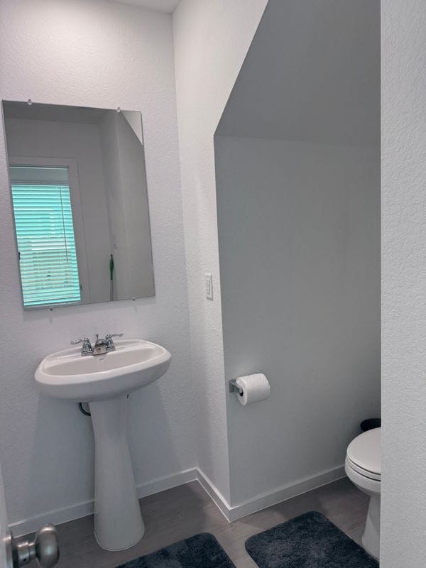 Building Photo - 21321 Carosella Dr
