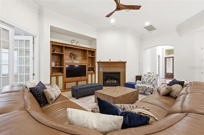 Building Photo - 6124 Foxfield Ct
