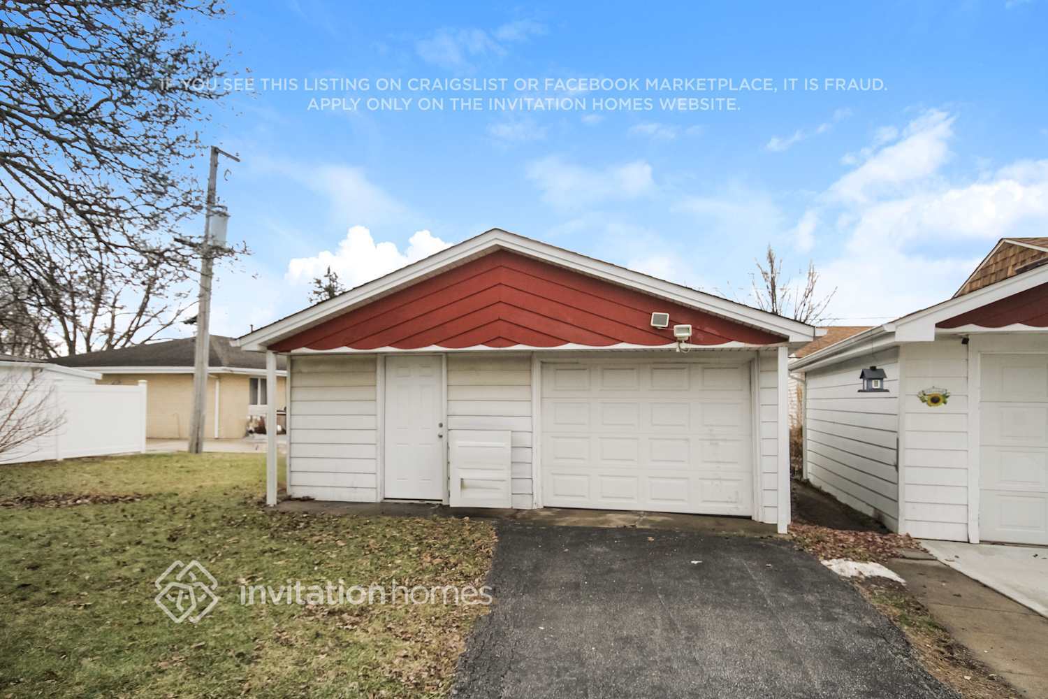 Building Photo - 787 E 163rd Pl