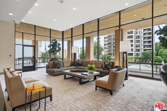 Building Photo - 10430 Wilshire Blvd