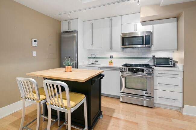 Building Photo - 2818 Connecticut Ave NW