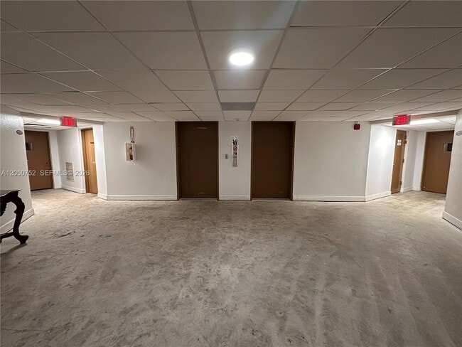 Building Photo - 2025 NE 164th St