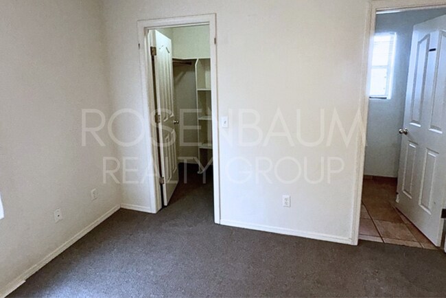 Building Photo - 4873 N Morning Star Dr