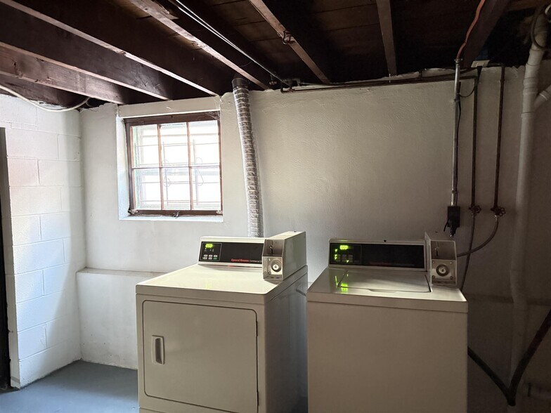 Building Photo - 30 Medford St