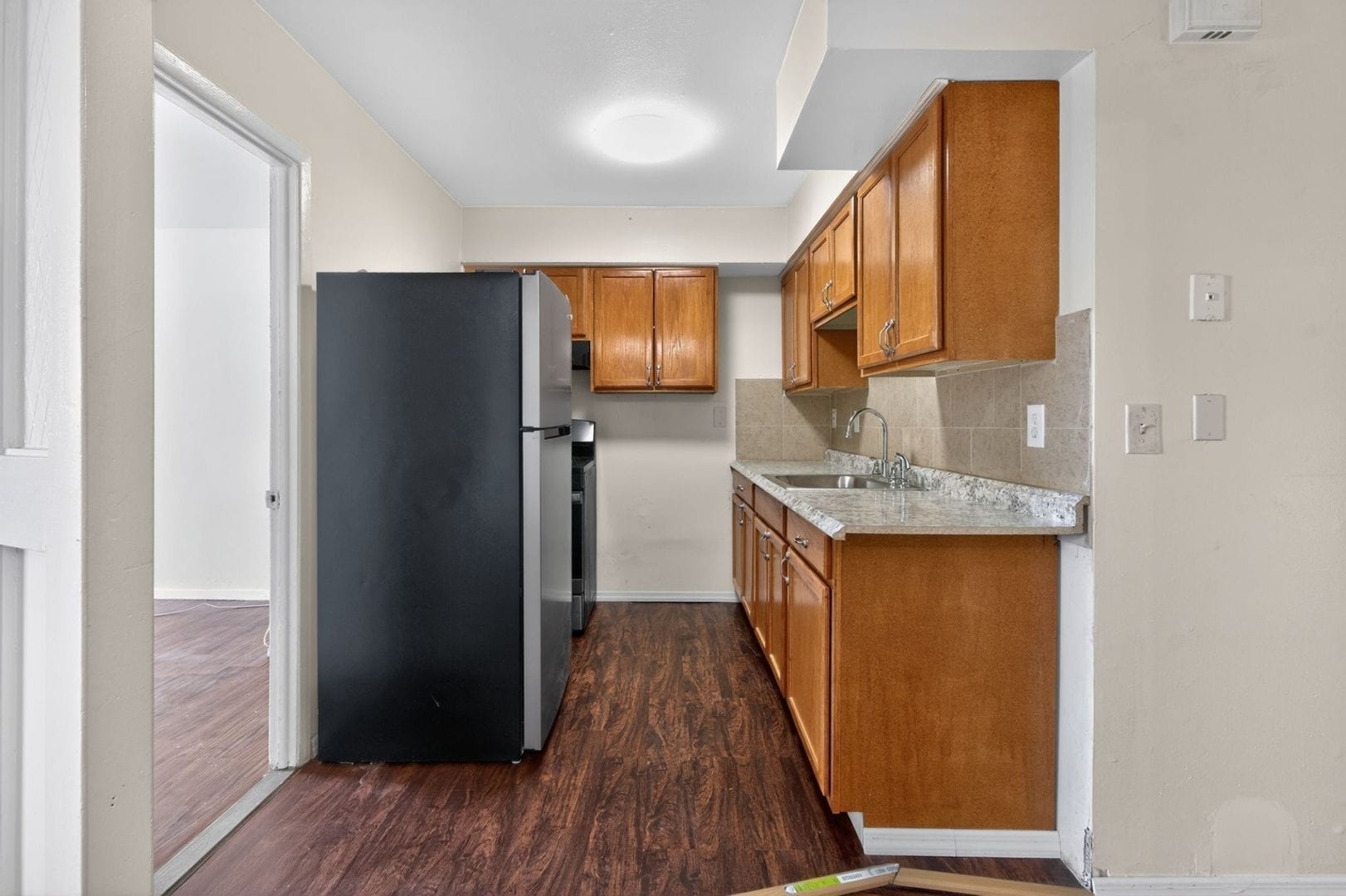 Building Photo - 1102 E 233rd St