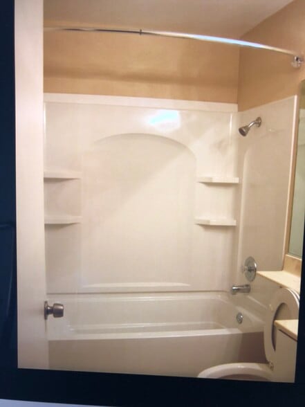 Bath - 8308 Regents Rd