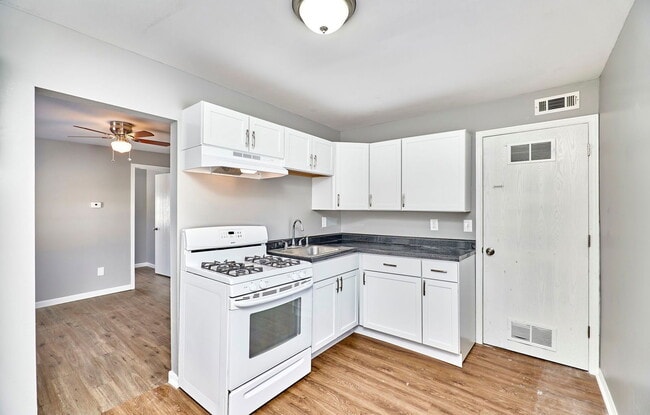 Building Photo - 10272 Niblic Dr