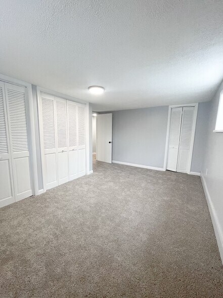 Building Photo - 120 Diatreta Ln