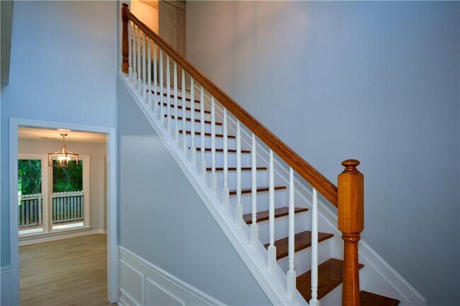 Building Photo - 9050 Brockham Way