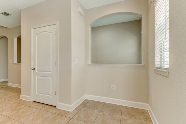 Building Photo - Beautiful 3BR/2BA Condo in Gated Stoney Creek – Close to Amelia Island