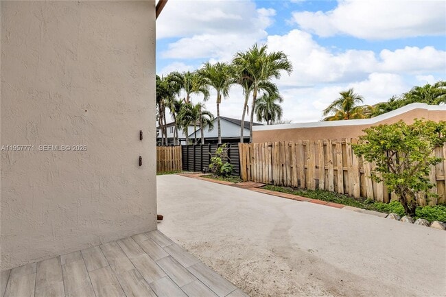 Building Photo - 8211 NW 194th Terrace