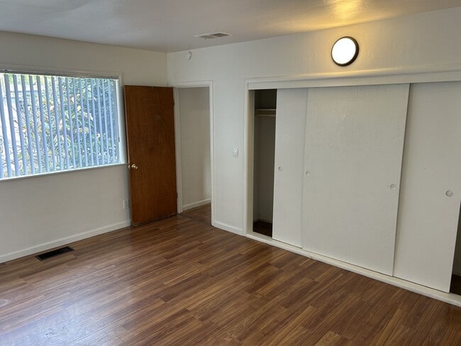 Building Photo - Wonderful 3 Bedroom, 2 Bath Home