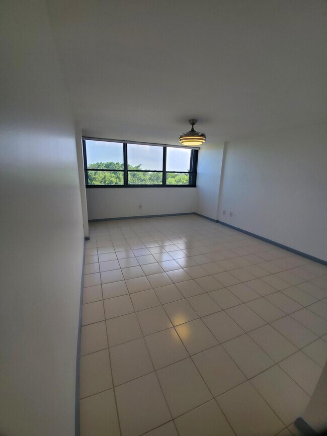 Building Photo - 859 Jeffery St