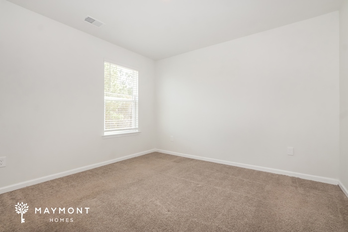 Building Photo - 523 Sugar Pne Dr