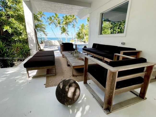 Building Photo - 96180 Overseas Hwy