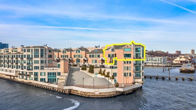 Building Photo - 600 Harbor Blvd