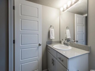 Half Bath - 2267 W 500 S