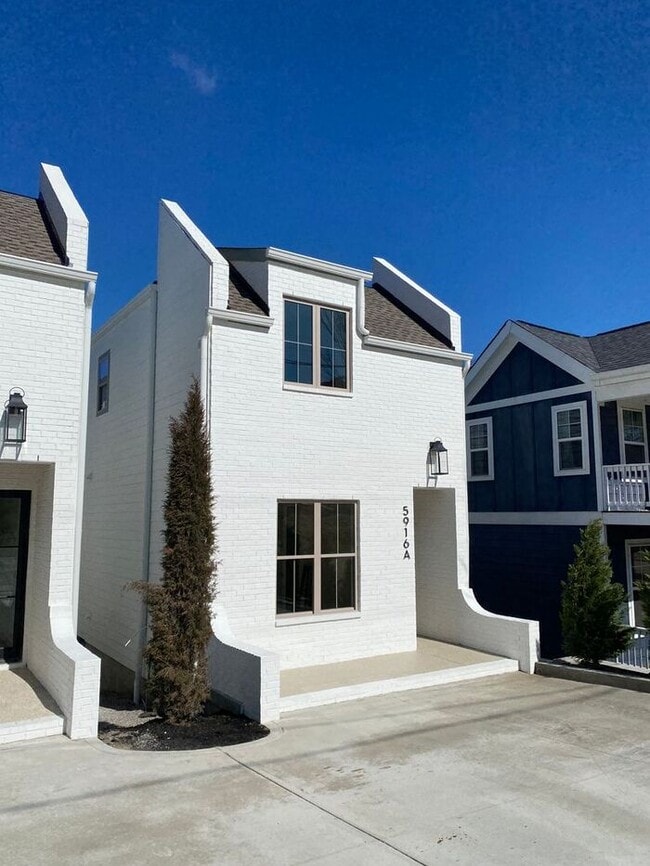 Primary Photo - Beautiful New House in West Nashville - Hi...
