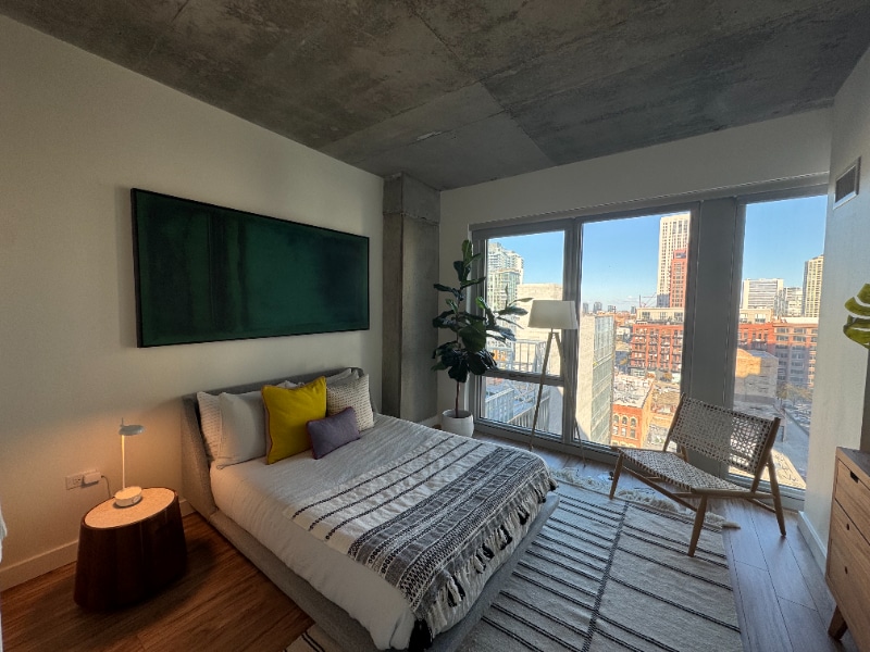 Building Photo - 167 N Desplaines St