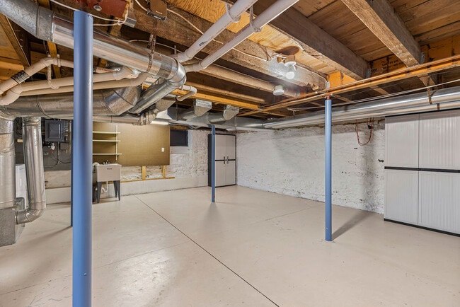 Basement with storage - 44 Jordan St