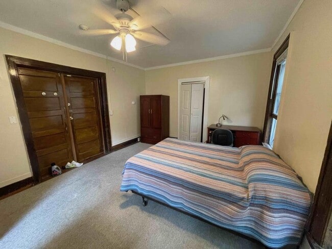 Building Photo - 526 Stewart Ave