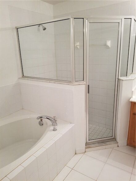 Building Photo - 8025 98th Ct