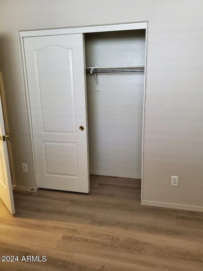 Building Photo - 1864 W Olive Way