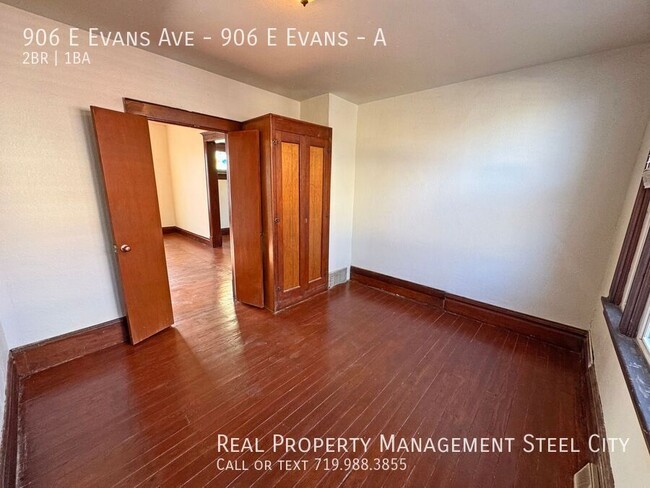 Building Photo - Charming 2 bed 1 bath Apartment