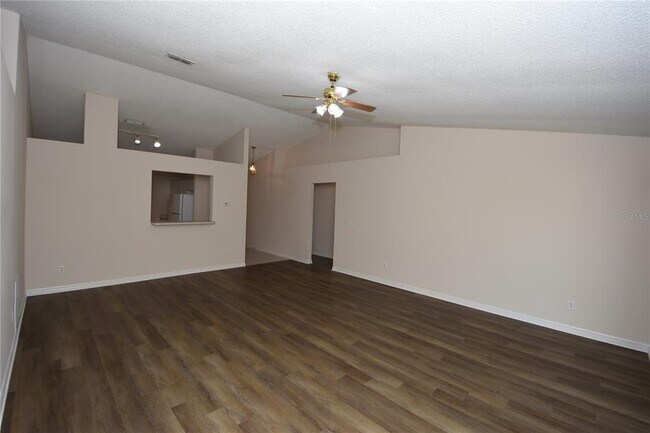 Building Photo - 19 Burning Ember Ln