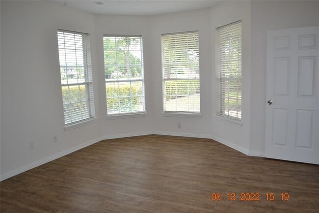 Building Photo - 4007 Sand Terrace Dr