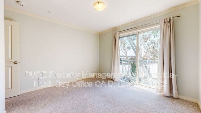 Building Photo - 3051 San Bruno Ave