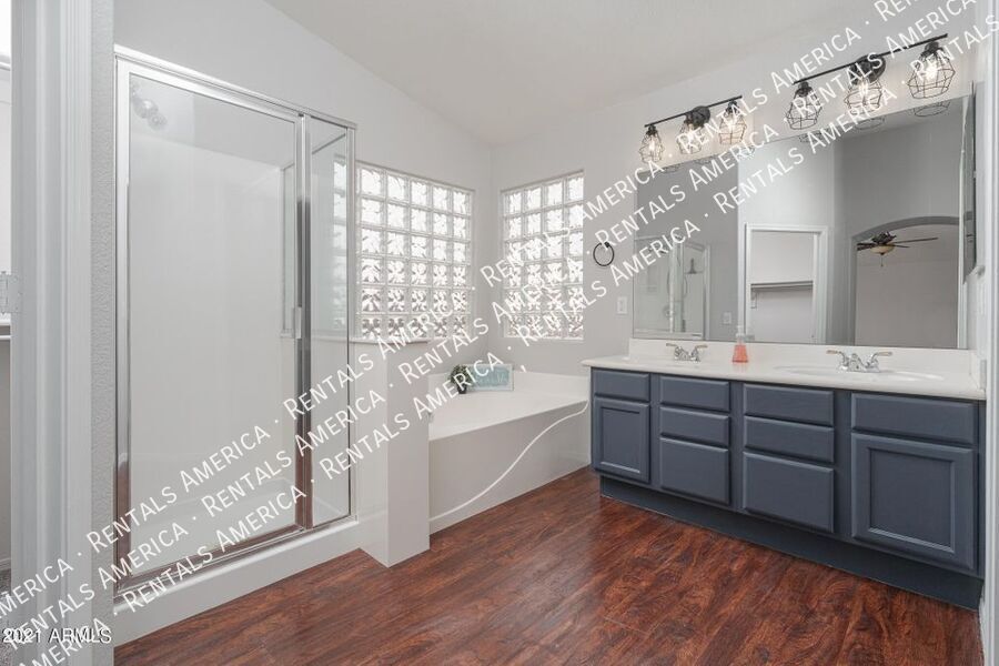 Building Photo - 6013 S Danielson Way