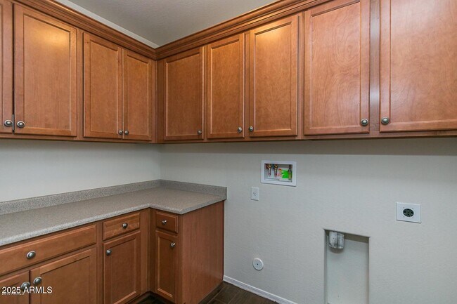 Building Photo - 26833 N 14th Ln