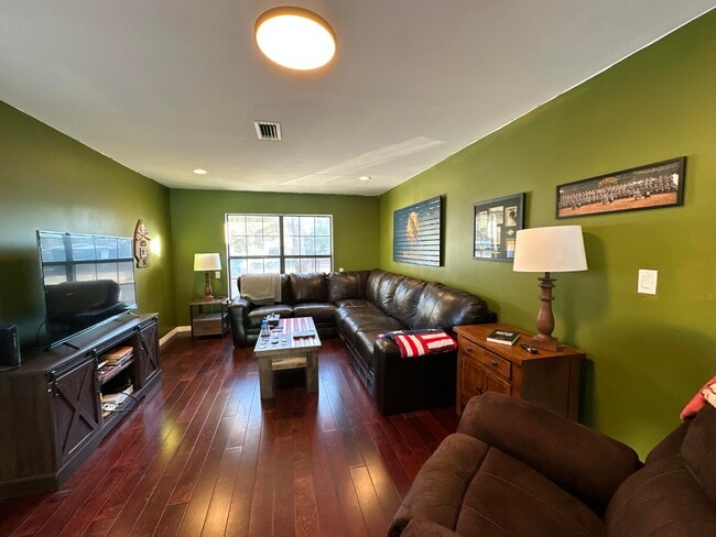 Building Photo - 440 Muskegon Ave