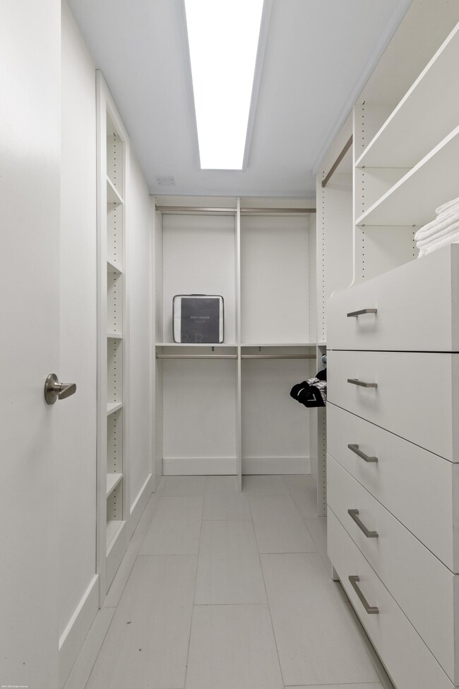 Building Photo - 1030 Sugar Sands Blvd