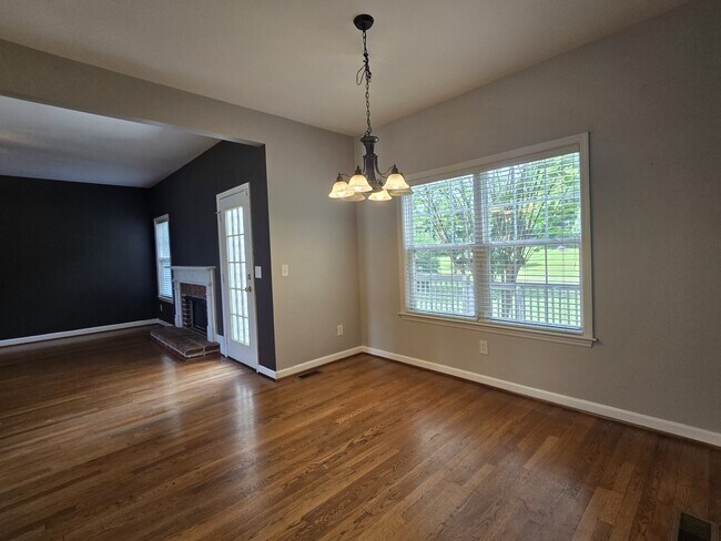Building Photo - 2565 Milton Ln