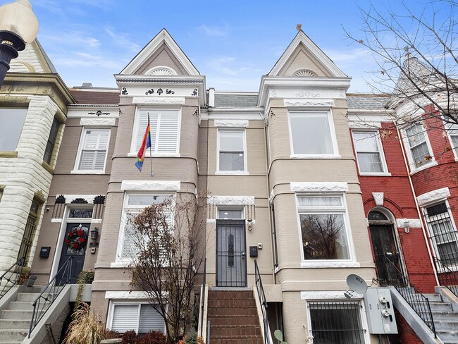 Building Photo - 61 Quincy Pl NW