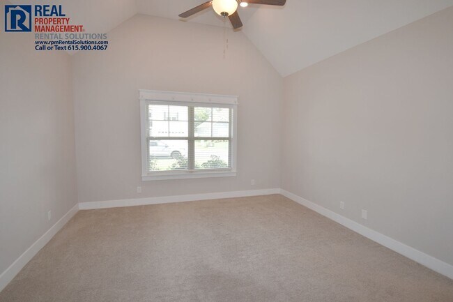 Building Photo - 2432 Fig Dr