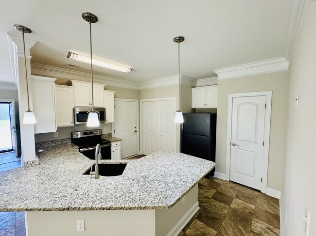 Building Photo - 1501 Ferney Dr