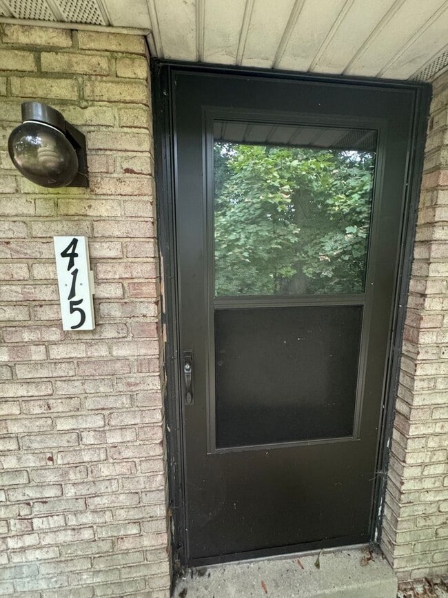 Building Photo - 1 Bedroom 1 Bath in Moon Township!