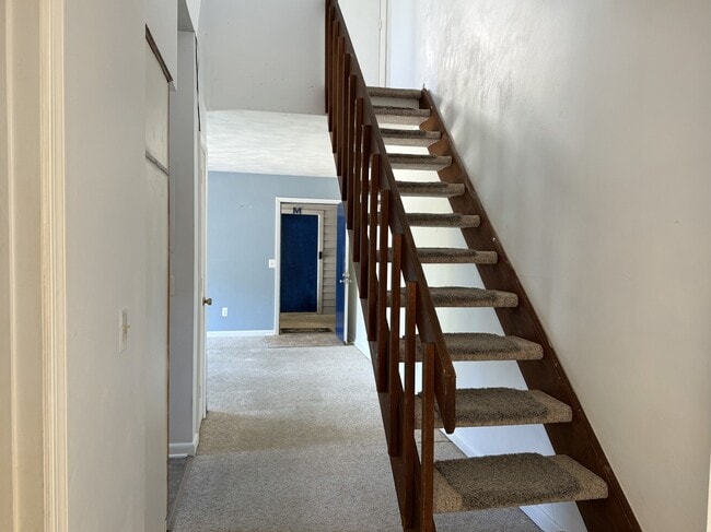 Building Photo - 509 Sunrise Dr