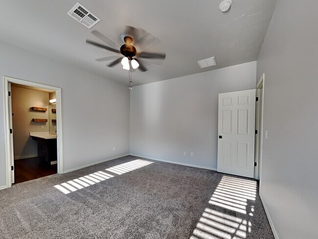 Building Photo - 11108 NW 99th St