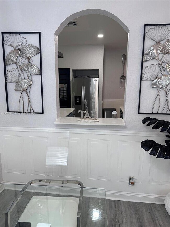 Building Photo - 10577 NW 56th Pl